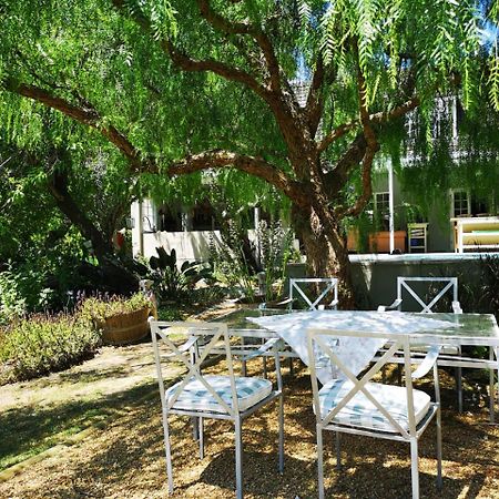Almond Cottage Bed & Breakfast Somerset West Exterior photo