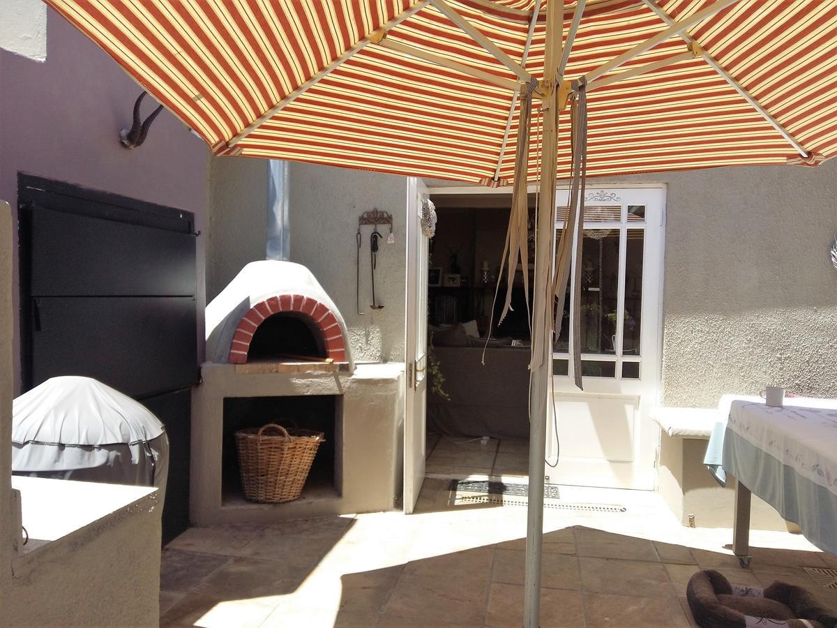 Almond Cottage Bed & Breakfast Somerset West Exterior photo
