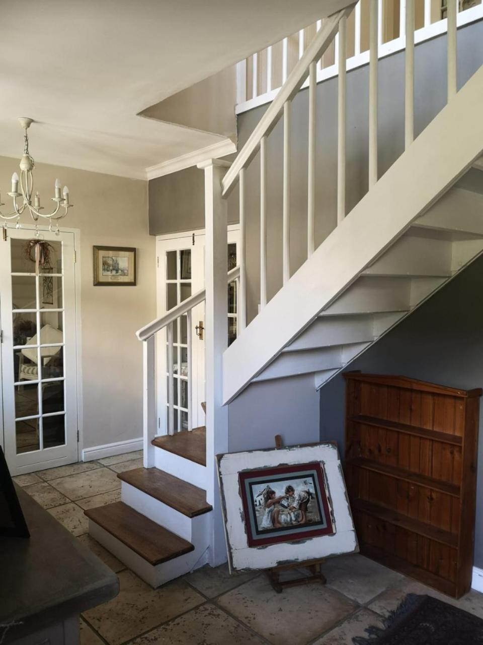 Almond Cottage Bed & Breakfast Somerset West Exterior photo